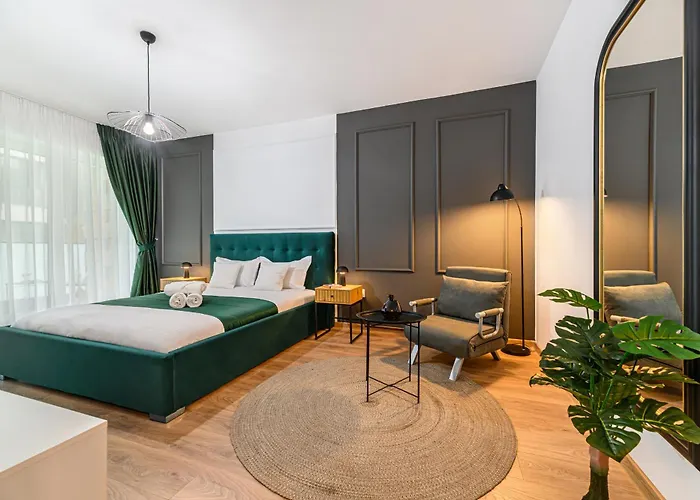 Bellatrix Suite With Parking-Tractoru Coresi