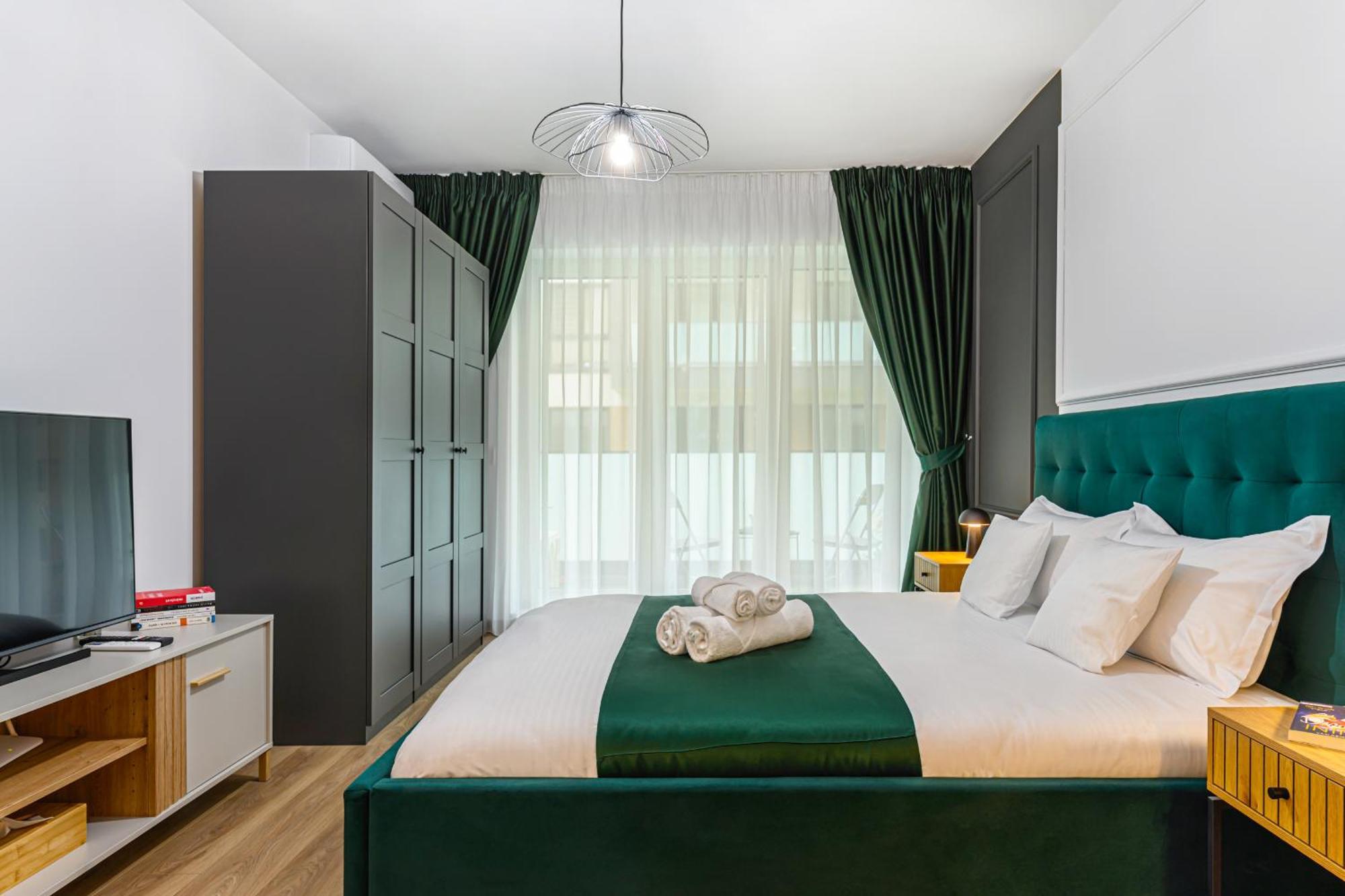 Bellatrix With Parking-tractoru Coresi Apartment Brasov